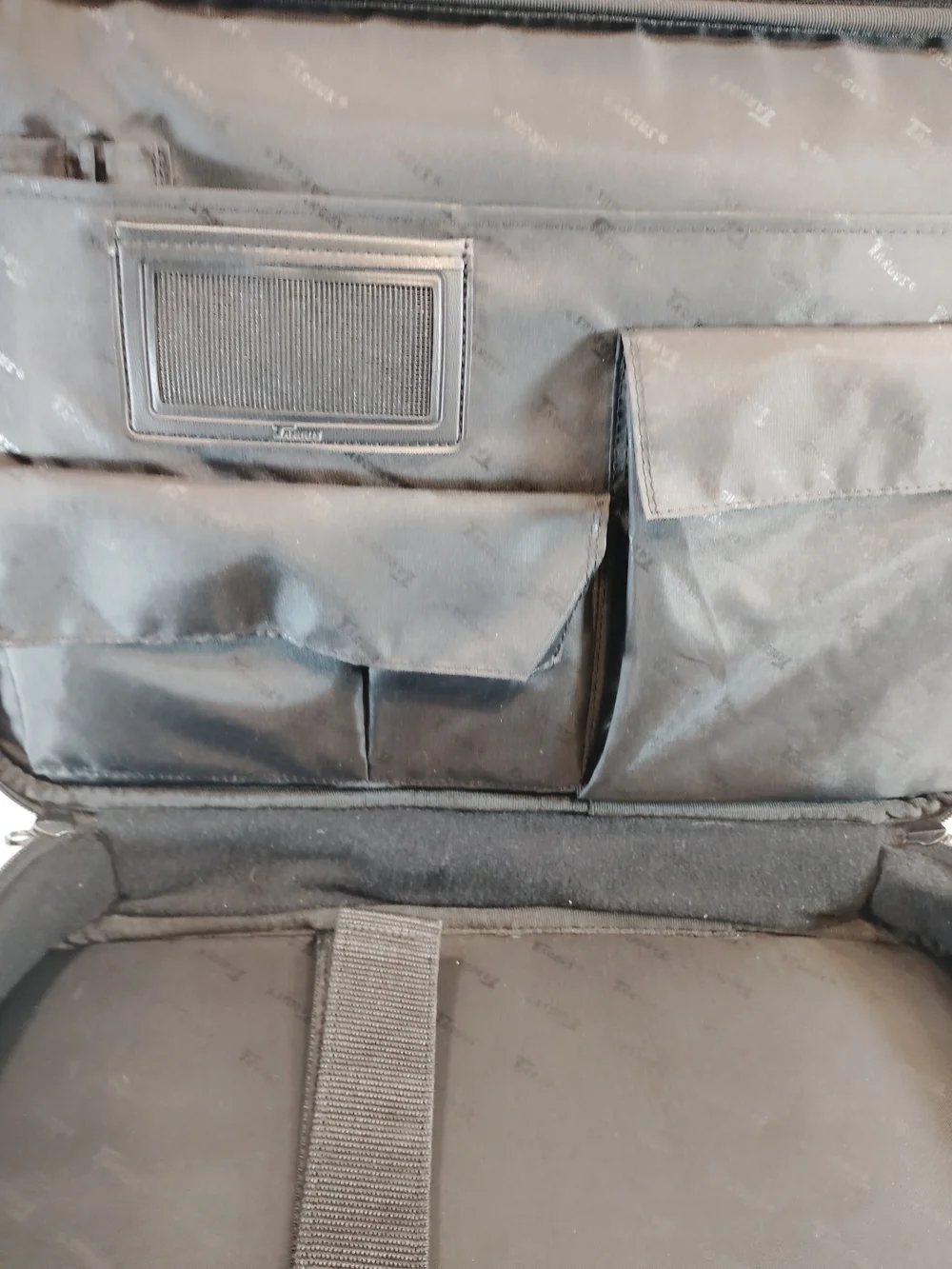 Targus Black Men's Laptop/Messenger /Briefcase Bag